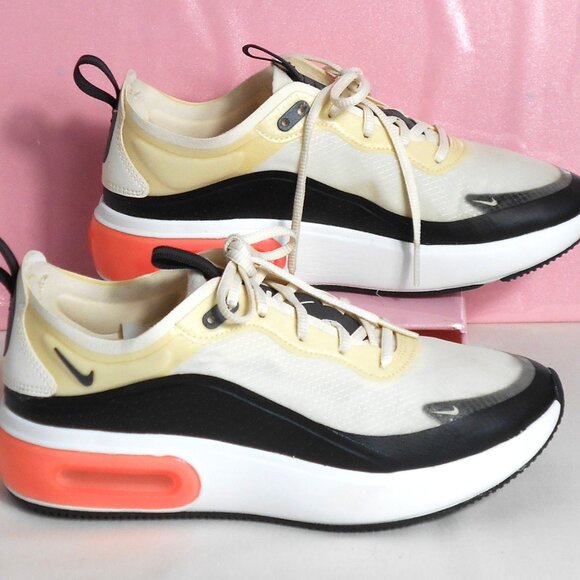 Nike Air Max Día SE 'Pale Ivory'  Women Low Sneakers Size 7.5 AR7410-101 - Picture 1 of 6